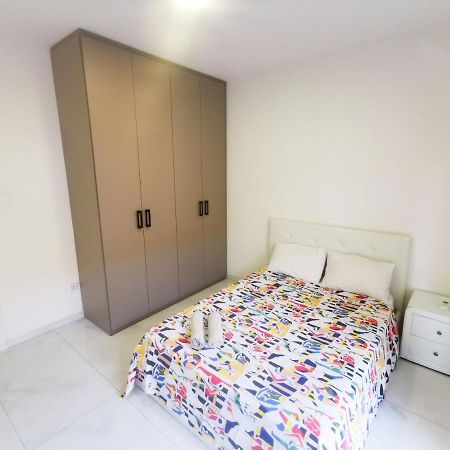 The White Pearl Apartment Larnaca Bagian luar foto