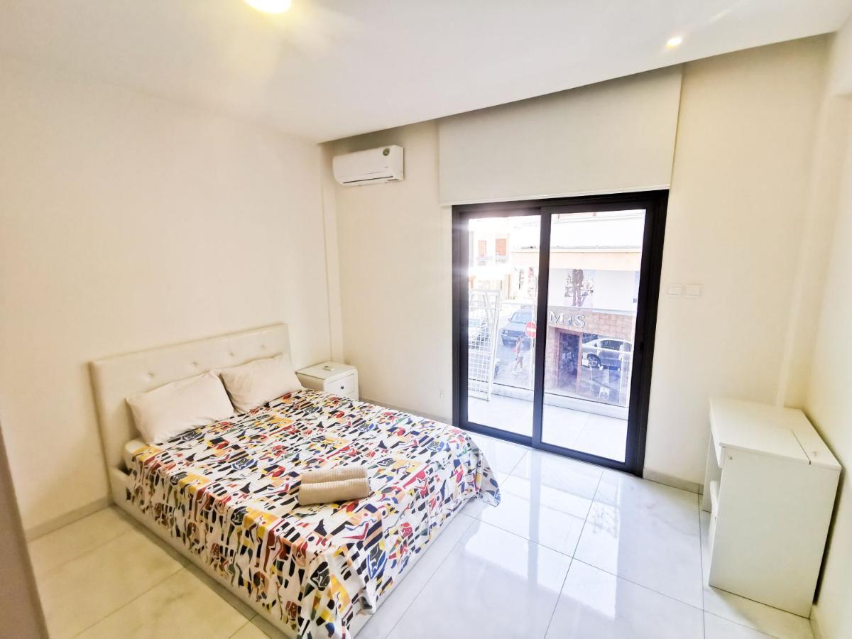 The White Pearl Apartment Larnaca Bagian luar foto